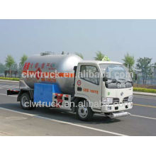 Dongfeng Mini 4 * 2 camion-citerne à gps, Chine nouvelles usines de camions-citernes à jpg